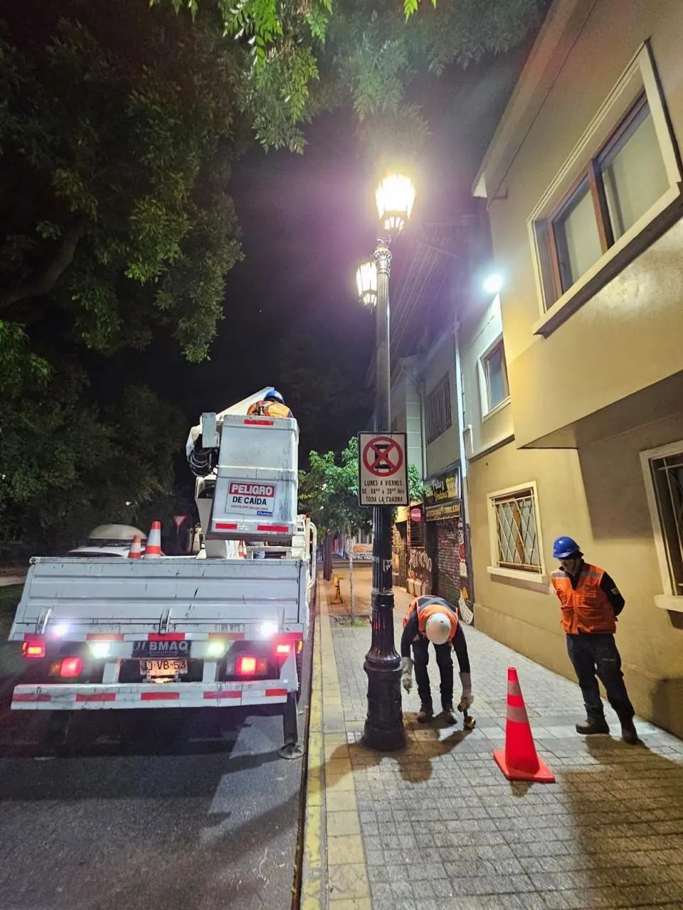 Trabajo eléctrico en altura